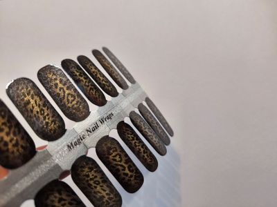 Wild Thing Deluxe, 16er-Nagelfolie Magic Nail Wraps Exklusivdesign Wild Thing Deluxe, 16er-Nagelfolie Magic Nail Wraps Exklusivdesign