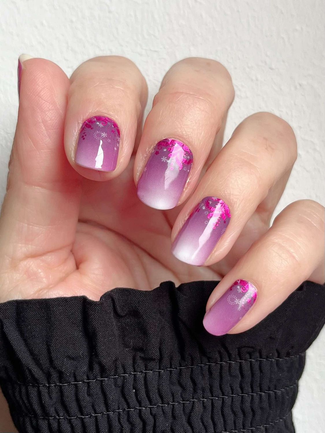 Agémina Grape Kiss, 16er-Nagelfolie Magic Nail Wraps Exklusivdesign