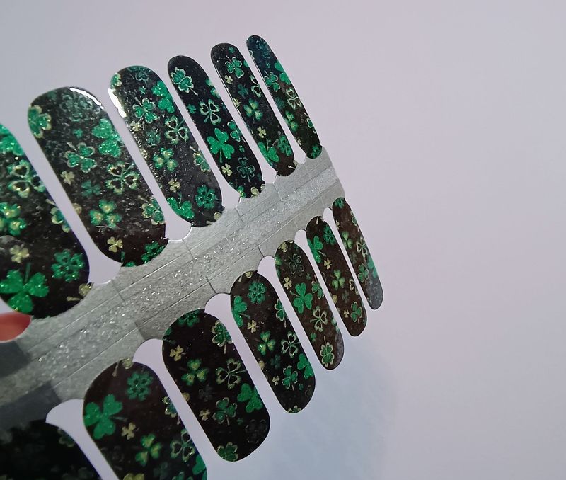Get Lucky, 16-er Nagelfolie Magic Nail Wraps Get Lucky, 16-er Nagelfolie Magic Nail Wraps