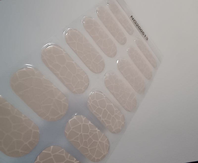 Inside Out, matt, glänzend gemusterte UV-Gel-Folie, 20er-Nagelfolie Magic Nail Wraps, NG200513 Inside Out, matt, glänzend gemusterte UV-Gel-Folie, 20er-Nagelfolie Magic Nail Wraps, NG200513