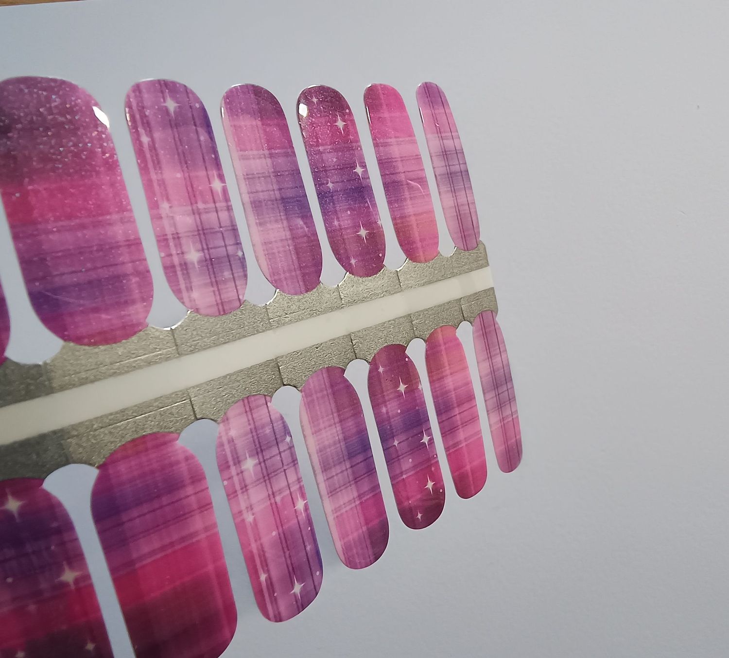 Bright Plaid, 16er-Nagelfolie Magic Nail Wraps