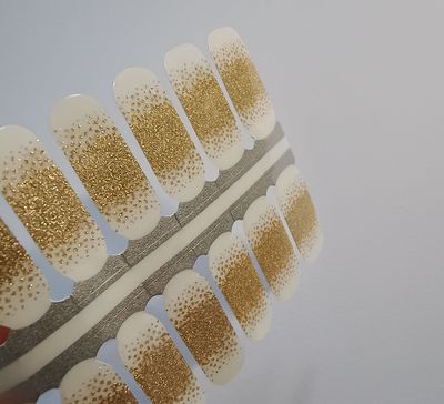 Dipped in Gold, Overlay, 16-er Nagelfolie Magic Nail Wraps Dipped in Gold, Overlay, 16-er Nagelfolie Magic Nail Wraps