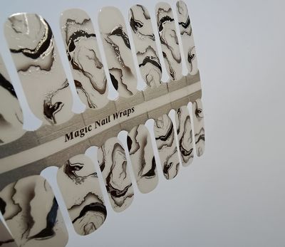 Miss Marble, Overlay, 16er-Nagelfolie Magic Nail Wraps Exklusivdesign Miss Marble, Overlay, 16er-Nagelfolie Magic Nail Wraps Exklusivdesign