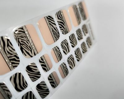 Tiger Chic, UV-Gel-Folie für Füße, 32er-Nagelfolie Magic Nail Wraps, NGF200016