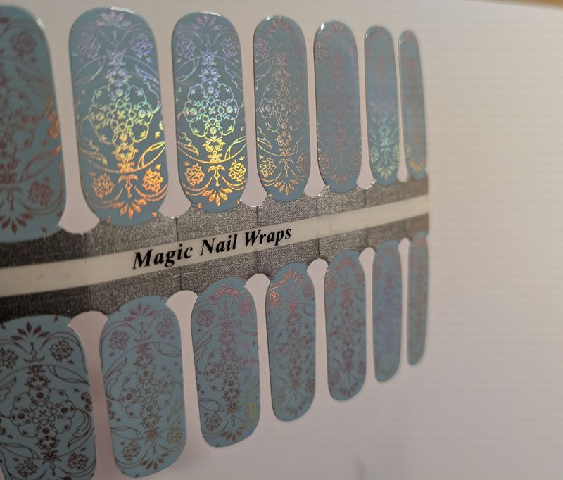 Awesome Blue Illusion, 16er-Nagelfolie Magic Nail Wraps Exklusivdesign Awesome Blue Illusion, 16er-Nagelfolie Magic Nail Wraps Exklusivdesign