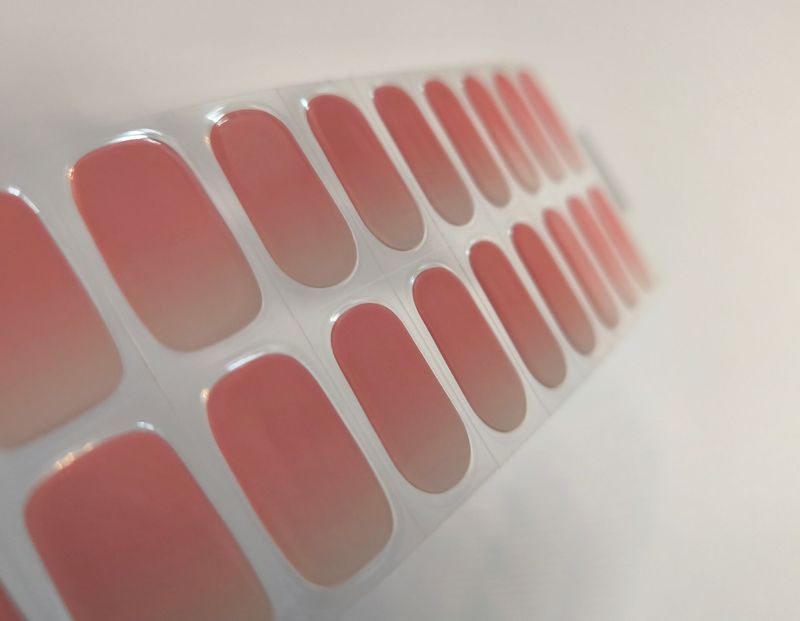 Blush Boomer, leicht semitransparente UV-Gel-Folie, 20er-Nagelfolie Magic Nail Wraps NG200585 Blush Boomer, leicht semitransparente UV-Gel-Folie, 20er-Nagelfolie Magic Nail Wraps NG200585