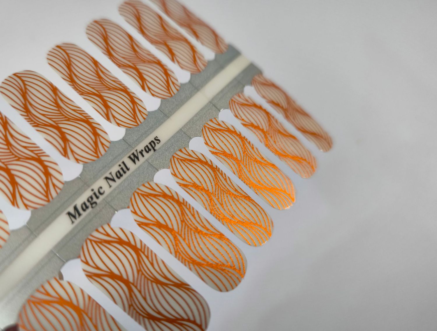 Funky Town, Overlay, 16er-Nagelfolie Magic Nail Wraps Exklusivdesign