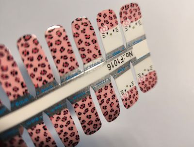 Catitude, 16er-Fussfolie Magic Nail Wraps Catitude, 16er-Fussfolie Magic Nail Wraps