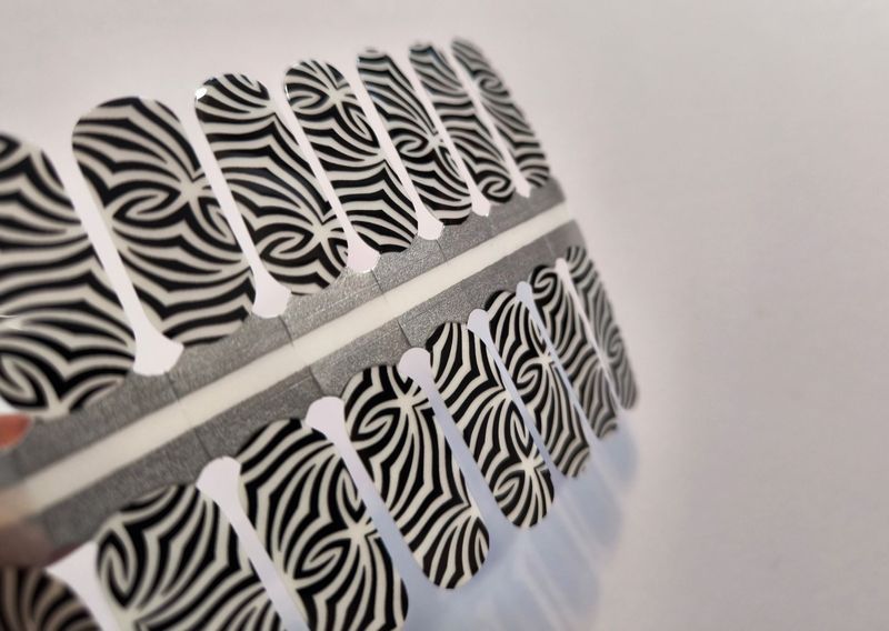Black Shock, Overlay, 16-er Nagelfolie Magic Nail Wraps