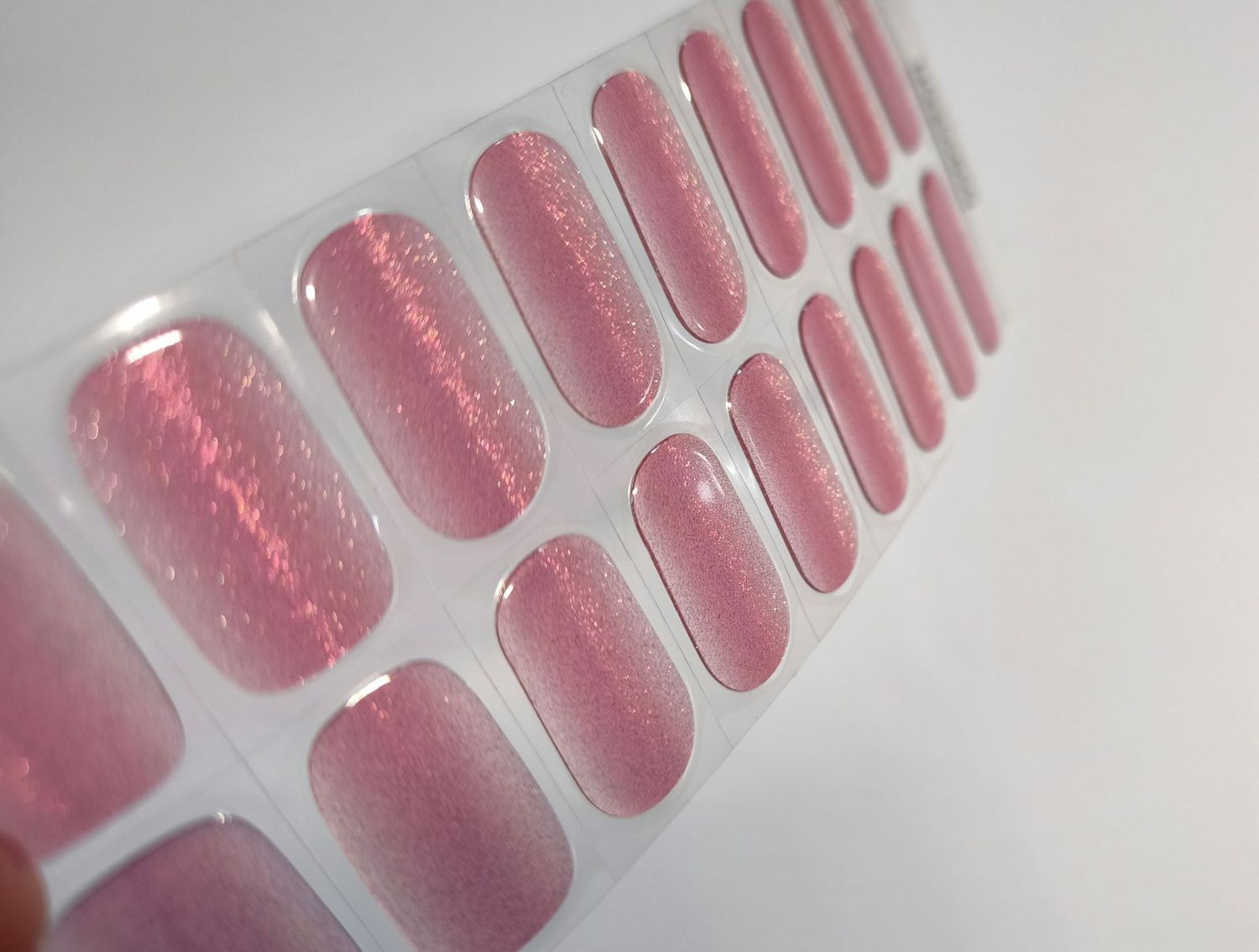 Velvet Azalee, leicht semitransparente UV-Gel-Folie, 20er-Nagelfolie Magic Nail Wraps NG200600