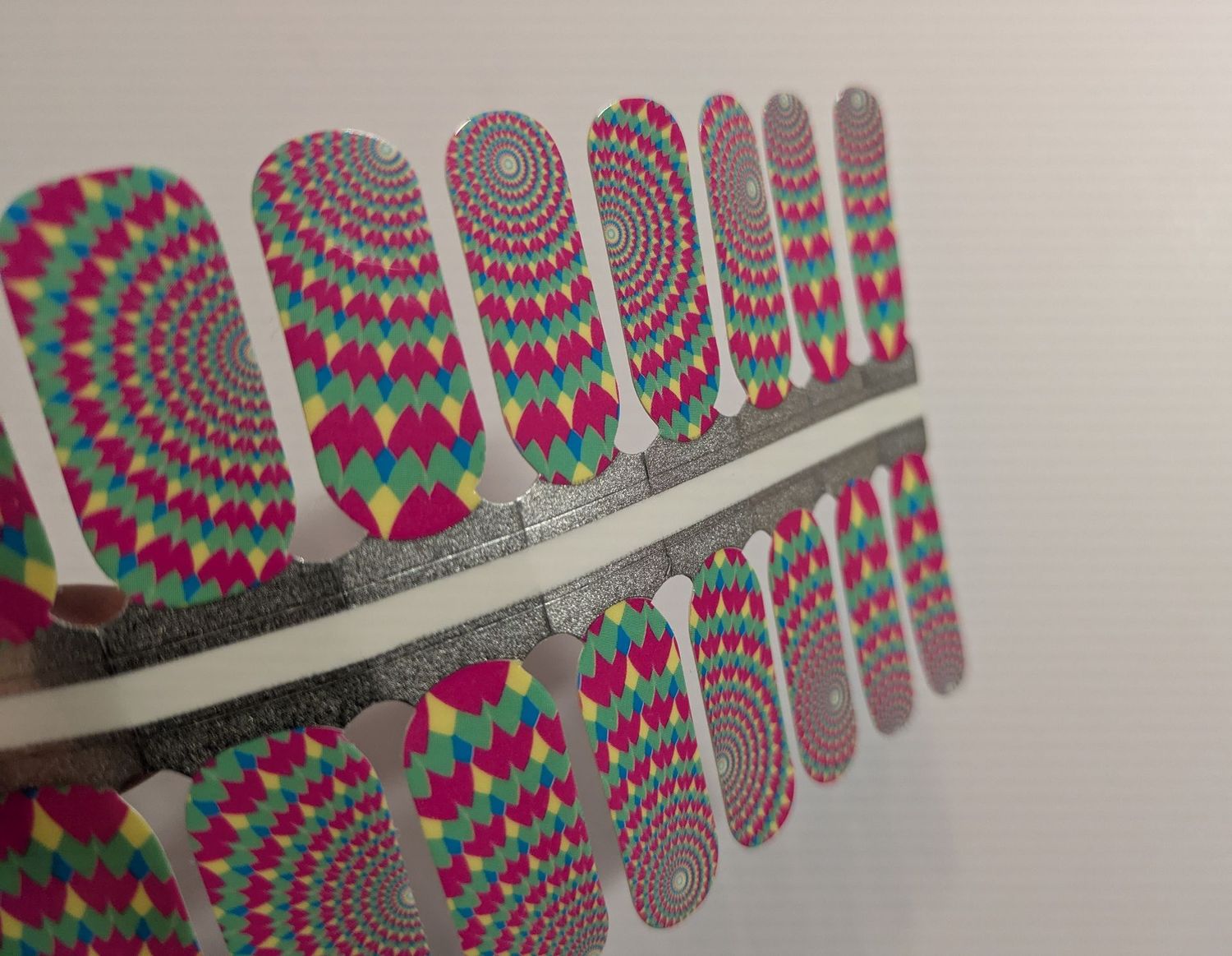 Groovy, 16er-Nagelfolie Magic Nail Wraps