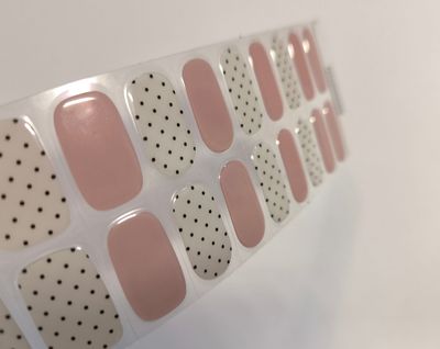 Blush 'n Dots, sehr semitransparente UV-Gel-Folie, 20er-Nagelfolie Magic Nail Wraps NG200589 Blush 'n Dots, sehr semitransparente UV-Gel-Folie, 20er-Nagelfolie Magic Nail Wraps NG200589