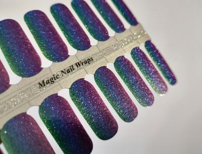 Fantastic Affair, 16er-Nagelfolie, Magic Nail Wraps Exklusivdesign