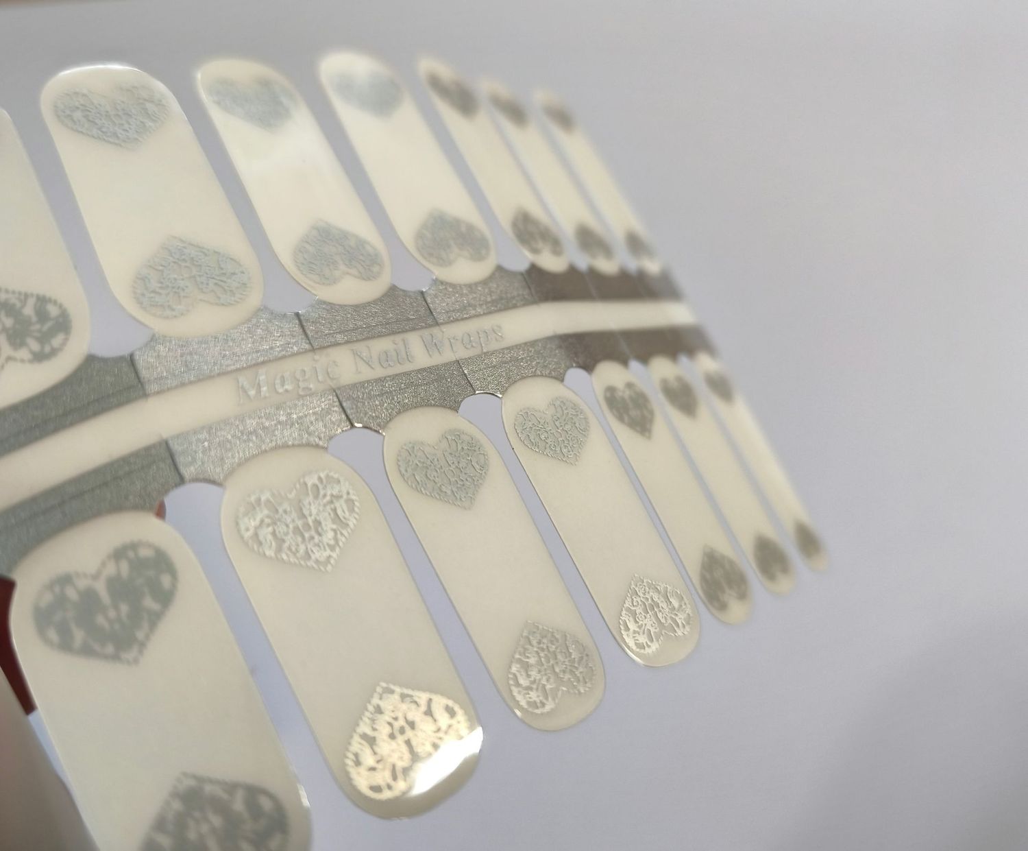 Herzerl, Overlay, 16er-Nagelfolie Magic Nail Wraps Exklusivdesign Herzerl, Overlay, 16er-Nagelfolie Magic Nail Wraps Exklusivdesign