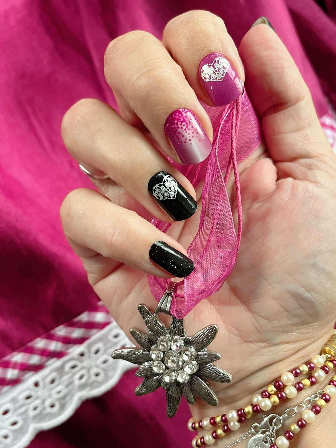 Herzerl, Overlay, 16er-Nagelfolie Magic Nail Wraps Exklusivdesign