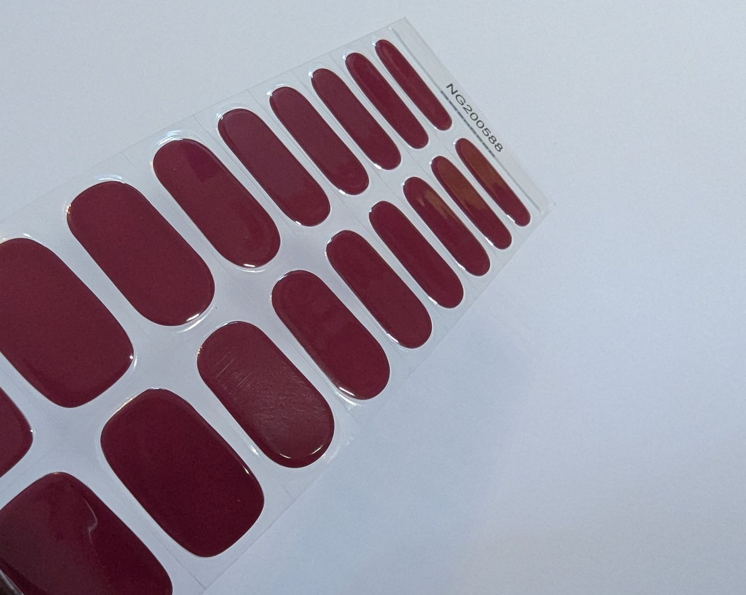 Amarante, UV-Gel-Folie, 20er-Nagelfolie Magic Nail Wraps NG200588 Amarante, UV-Gel-Folie, 20er-Nagelfolie Magic Nail Wraps NG200588