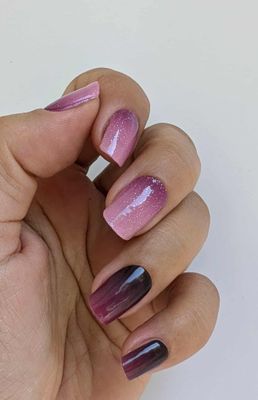 Cassis Glow, UV-Gel-Folie, 20er-Nagelfolie Magic Nail Wraps NG200633