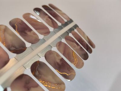 Marble Clouds, 16-er Nagelfolie Magic Nail Wraps Marble Clouds, 16-er Nagelfolie Magic Nail Wraps