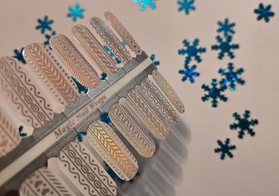 Sweater, Overlay, 16er-Nagelfolie Magic Nail Wraps Exklusivdesign