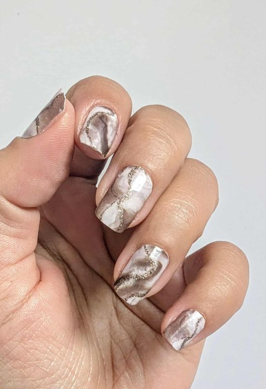 Chestnut Vibes, 16er-Nagelfolie Magic Nail Wraps Exklusivdesign Chestnut Vibes, 16er-Nagelfolie Magic Nail Wraps Exklusivdesign