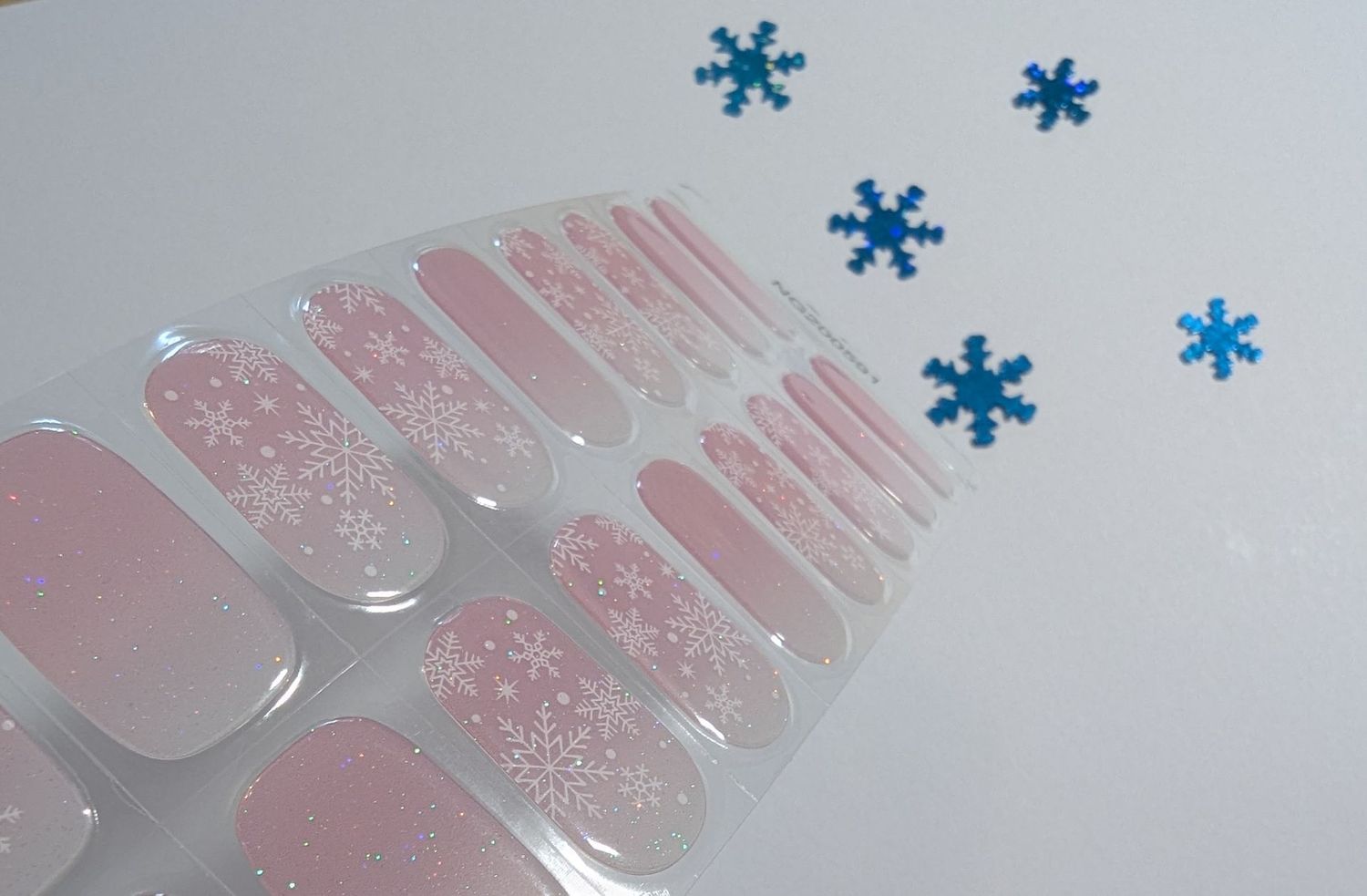 Snowflake Kiss, UV-Gel-Folie, 20er-Nagelfolie Magic Nail Wraps NG200591 Snowflake Kiss, UV-Gel-Folie, 20er-Nagelfolie Magic Nail Wraps NG200591