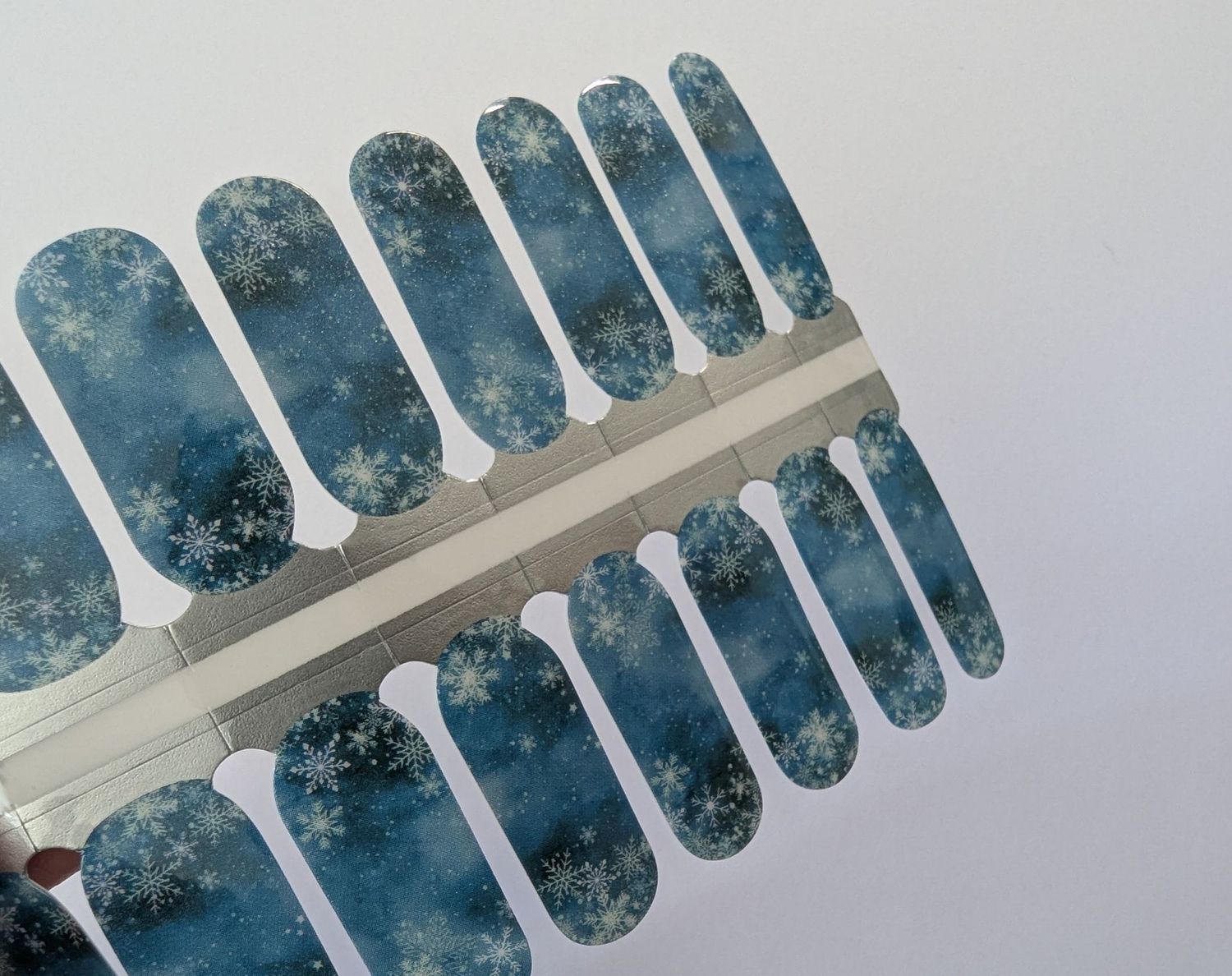 Frozen Sky, 16-er Nagelfolie Magic Nail Wraps Frozen Sky, 16-er Nagelfolie Magic Nail Wraps