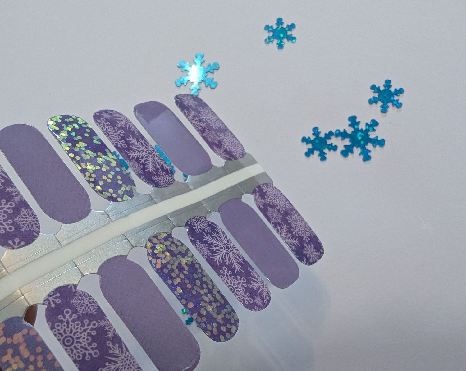 Lilac Blizzard, 16-er Nagelfolie Magic Nail Wraps Lilac Blizzard, 16-er Nagelfolie Magic Nail Wraps