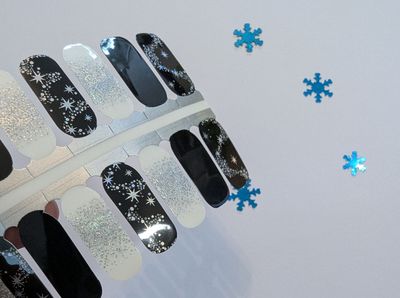 Silver Nights, teilweise transparente 16-er Nagelfolie Magic Nail Wraps