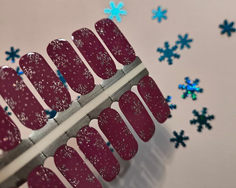 Snowy Berry, 16-er Nagelfolie Magic Nail Wraps Snowy Berry, 16-er Nagelfolie Magic Nail Wraps