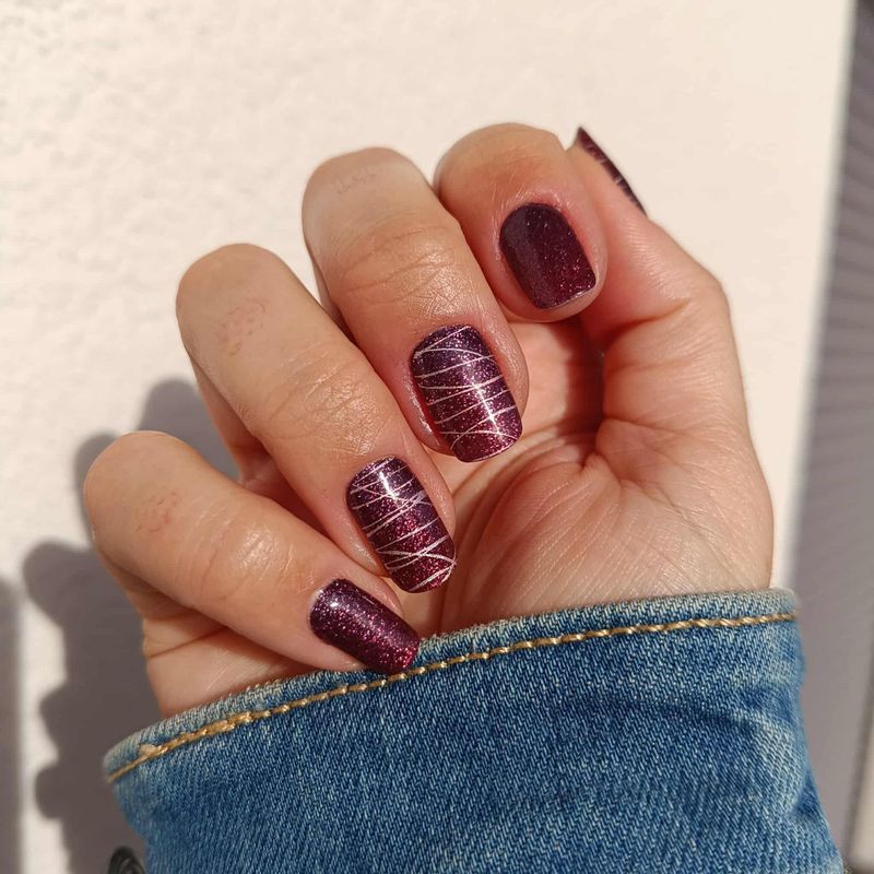 Rock'n' Roll Holo-Rose, Overlay, 16er-Nagelfolie Magic Nail Wraps Exklusivdesign Rock'n' Roll Holo-Rose, Overlay, 16er-Nagelfolie Magic Nail Wraps Exklusivdesign