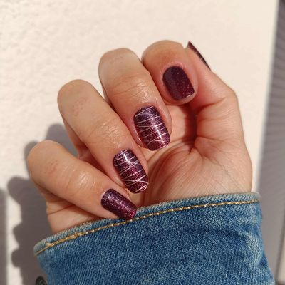 Rock'n' Roll Holo-Rose, Overlay, 16er-Nagelfolie Magic Nail Wraps Exklusivdesign Rock'n' Roll Holo-Rose, Overlay, 16er-Nagelfolie Magic Nail Wraps Exklusivdesign