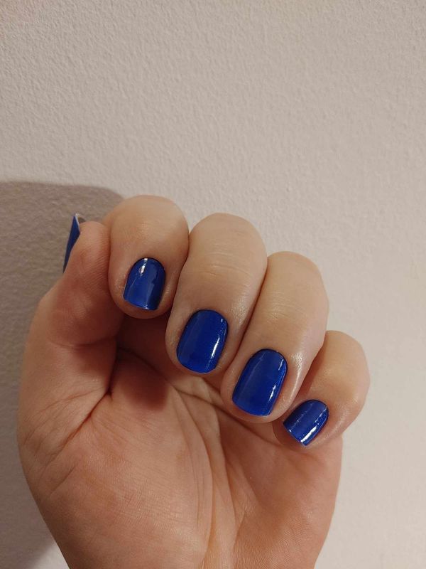Sheer Blue, ganz leicht semitransparent, 22er-Premium Nagelfolie