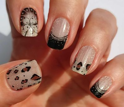 Fly wild, teilweise leicht semitransparente UV-Gel-Folie, 20er-Nagelfolie Magic Nail Wraps NG200597