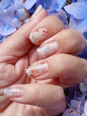 Flowery, milky-semitransparente UV-Gel-Folie, 20er-Nagelfolie Magic Nail Wraps, NG200271