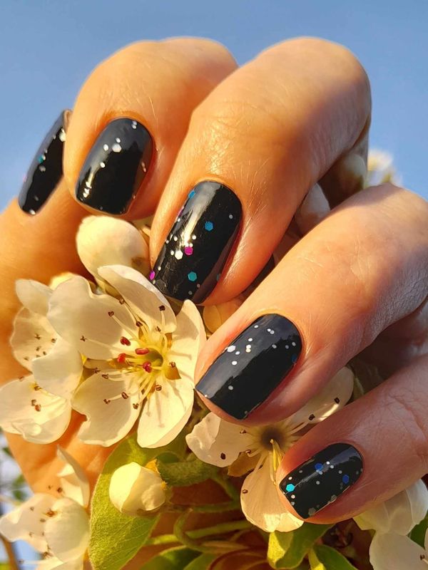 Black and Glitter, 16-er Nagelfolie