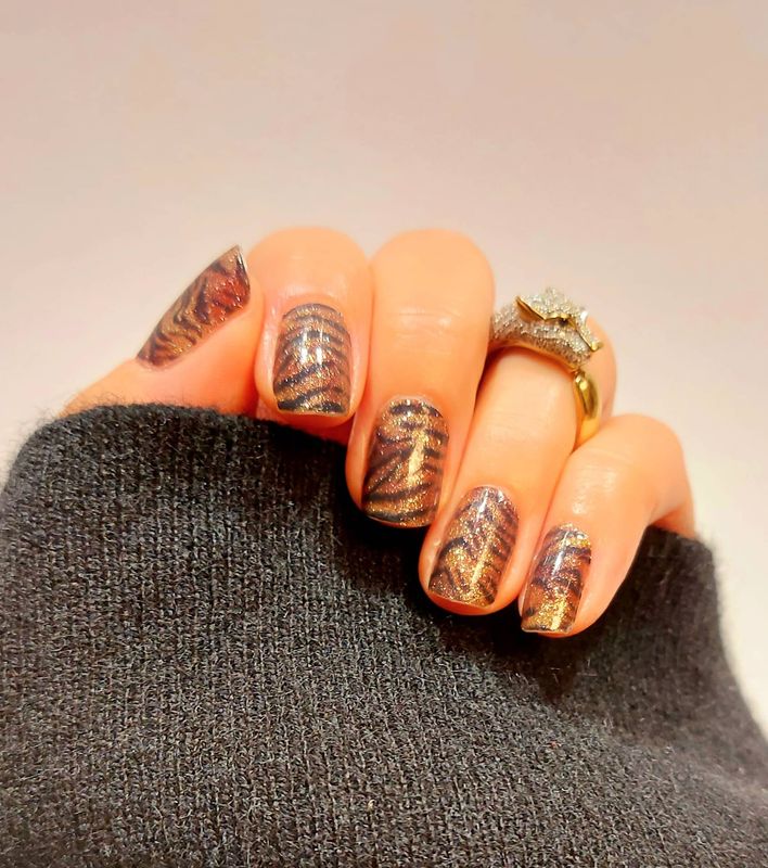 Guaranteed wild, 22er-Premium Nagelfolie