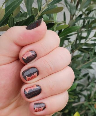 Leaves in the Shadow, 16er-Nagelfolie