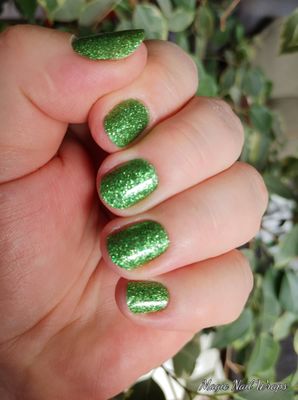 Genie in a Bottle, 16-er Nagelfolie