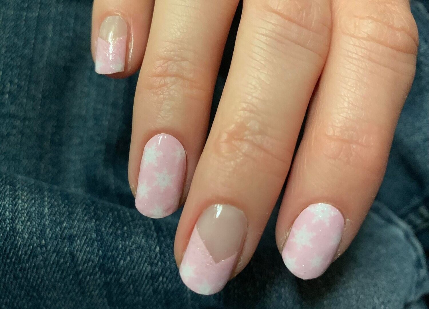 The first Snow, teilweise durchsichtig, 16er-Nagelfolie Magic Nail Wraps Exklusivdesign The first Snow, teilweise durchsichtig, 16er-Nagelfolie Magic Nail Wraps Exklusivdesign