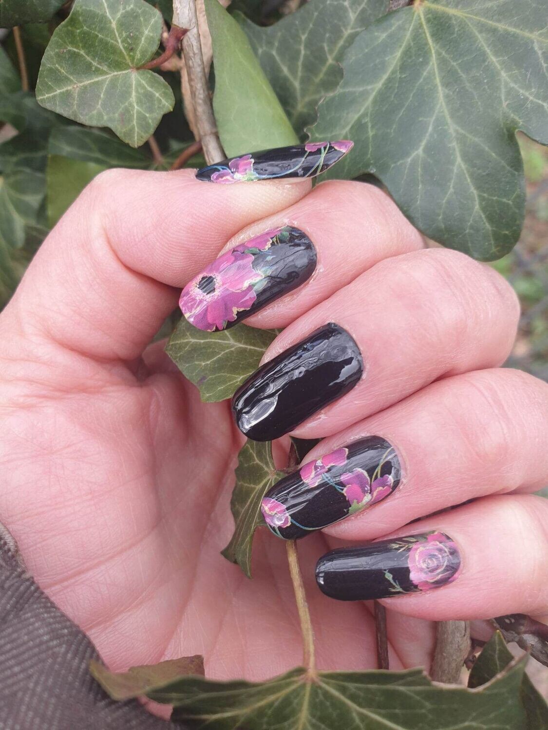Serenata, 16er-Nagelfolie Magic Nail Wraps Exklusivdesign Serenata, 16er-Nagelfolie Magic Nail Wraps Exklusivdesign