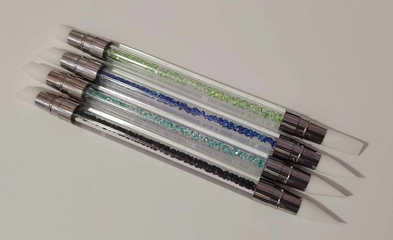 2 in 1 Premium Silikon-Tool, Farbe nicht wählbar 2 in 1 Premium Silikon-Tool, Farbe nicht wählbar