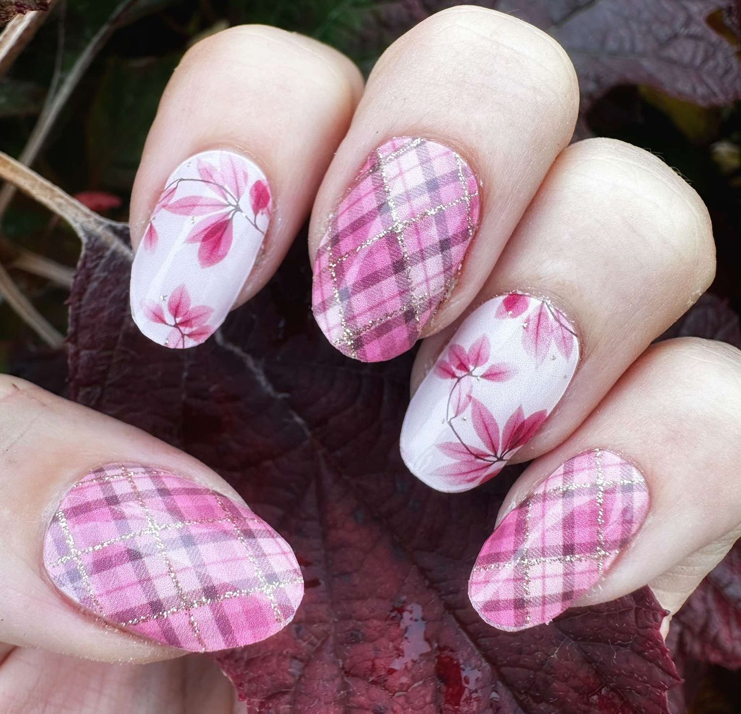 Fallin in Love, UV-Gel-Folie, 20er-Nagelfolie Magic Nail Wraps, NG200449 Fallin in Love, UV-Gel-Folie, 20er-Nagelfolie Magic Nail Wraps, NG200449