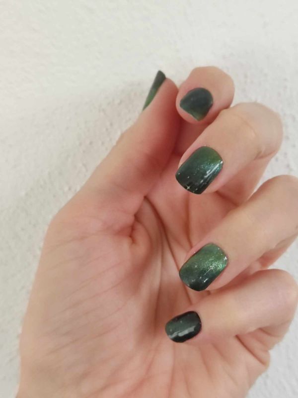 Scarlett (Cat Eye), UV-Gel-Folie, 30er-Nagelfolie, Magic Nail Wraps, NG300042 Scarlett (Cat Eye), UV-Gel-Folie, 30er-Nagelfolie, Magic Nail Wraps, NG300042