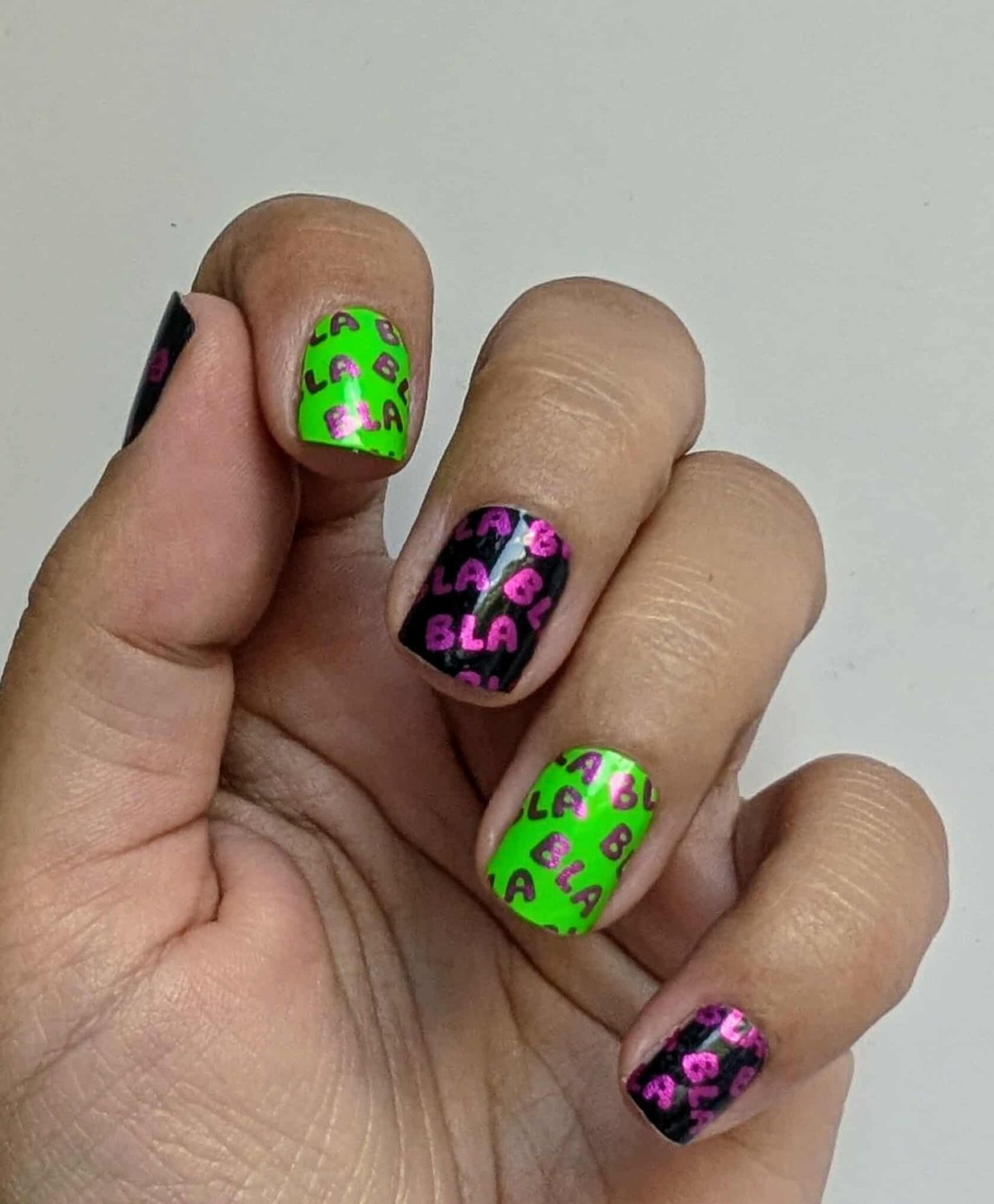 bla bla, Overlay, 16er-Nagelfolie Magic Nail Wraps Exklusivdesign bla bla, Overlay, 16er-Nagelfolie Magic Nail Wraps Exklusivdesign