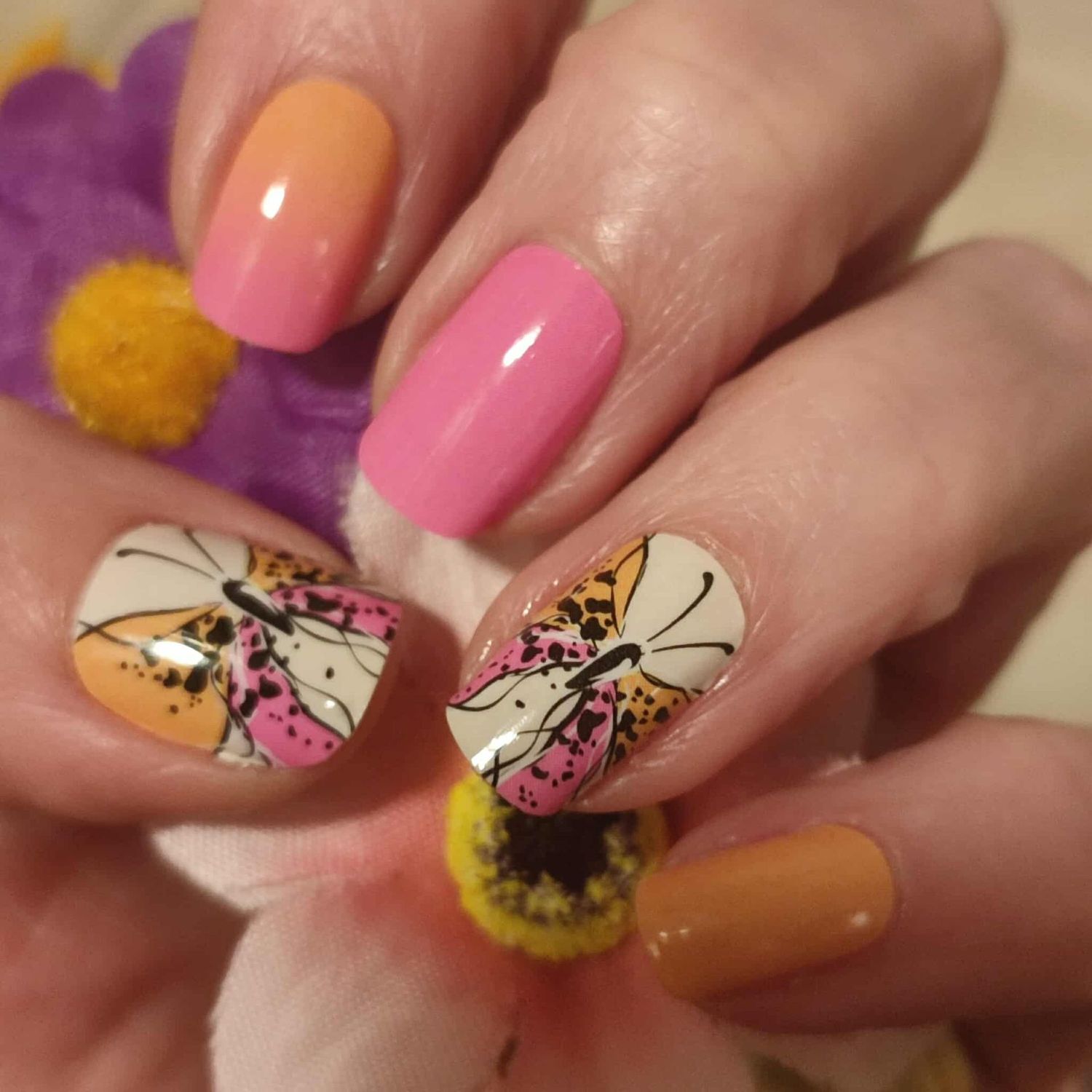 Bubblegum Butterflies, 16-er Nagelfolie Magic Nail Wraps