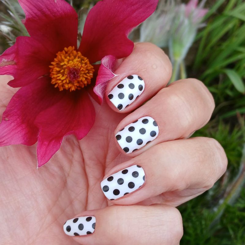 Black and white, 16-er Nagelfolie Magic Nail Wraps