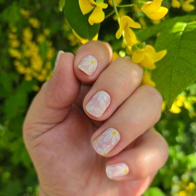 Milky Margarites, leicht semitransparente UV-Gel-Folie, 20er-Nagelfolie Magic Nail Wraps NG200746 Milky Margarites, leicht semitransparente UV-Gel-Folie, 20er-Nagelfolie Magic Nail Wraps NG200746