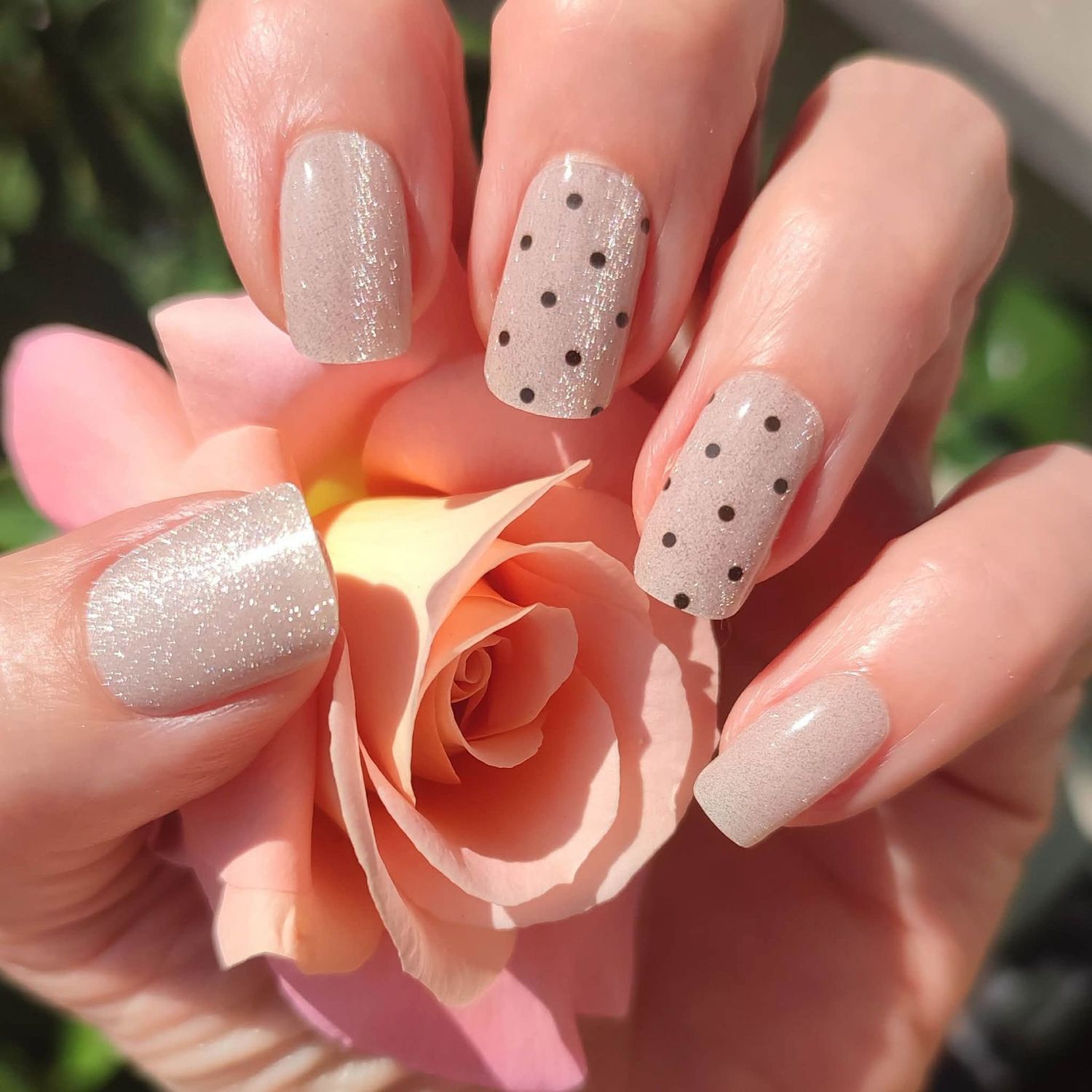 Dotify (Cat Eye), UV-Gel-Folie, 20er-Nagelfolie Magic Nail Wraps NG200771 Dotify (Cat Eye), UV-Gel-Folie, 20er-Nagelfolie Magic Nail Wraps NG200771