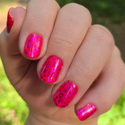 Saseh Wild Pink, Overlay, 16er-Nagelfolie Magic Nail Wraps Exklusivdesign