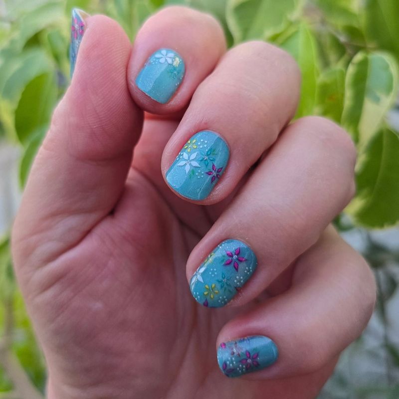 Tiny Flowers, Overlay, transparente 16er-Nagelfolie Magic Nail Wraps Exklusivdesign Tiny Flowers, Overlay, transparente 16er-Nagelfolie Magic Nail Wraps Exklusivdesign